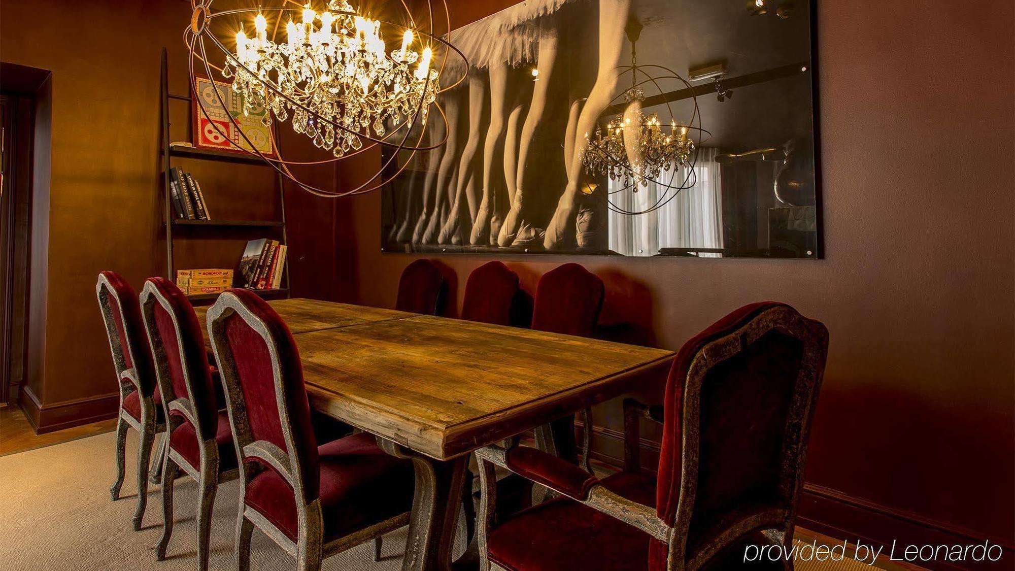 St. Petersbourg Hotel - Small Luxury Hotels Of The World Talin Exterior foto