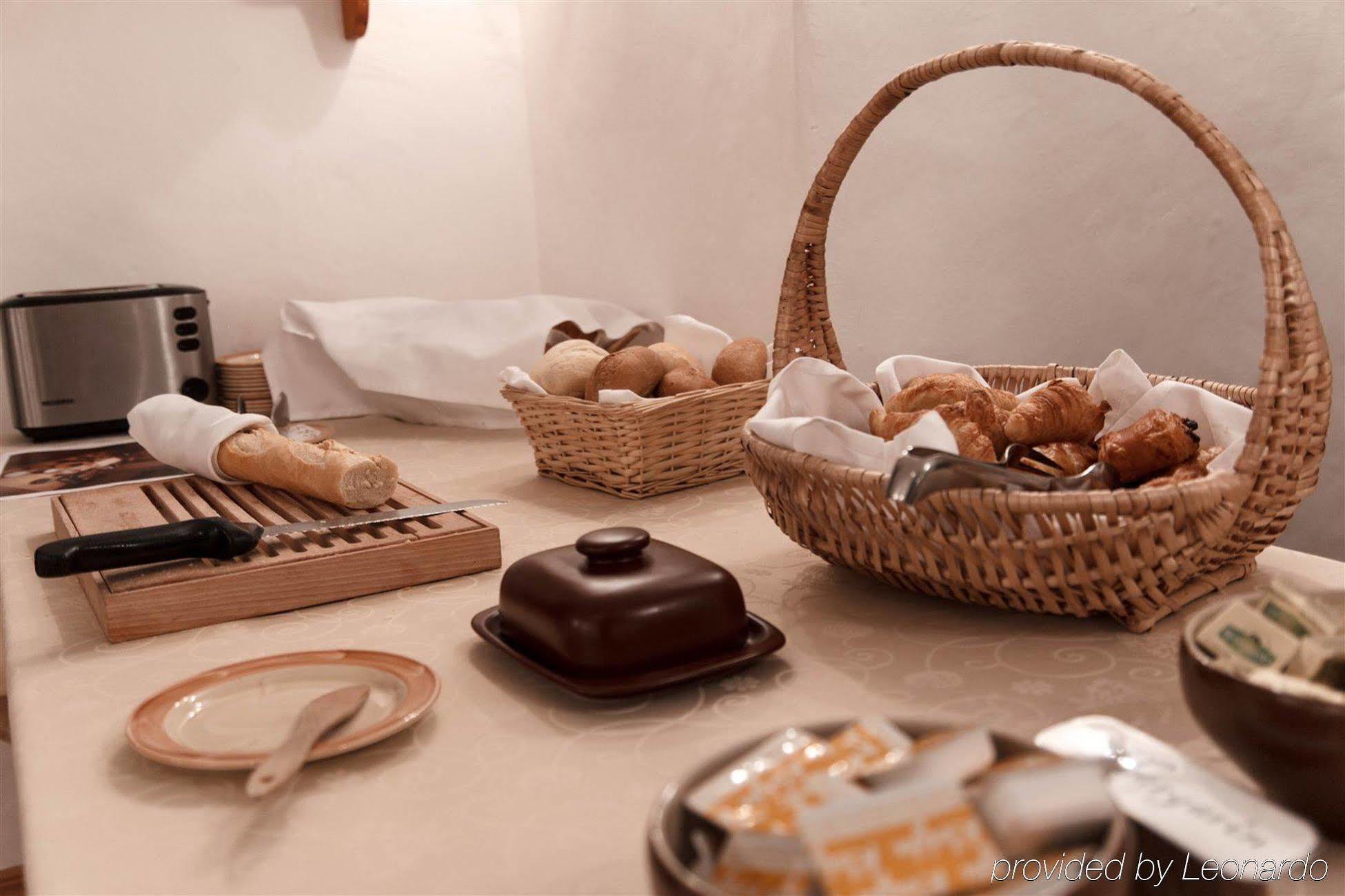St. Petersbourg Hotel - Small Luxury Hotels Of The World Talin Exterior foto