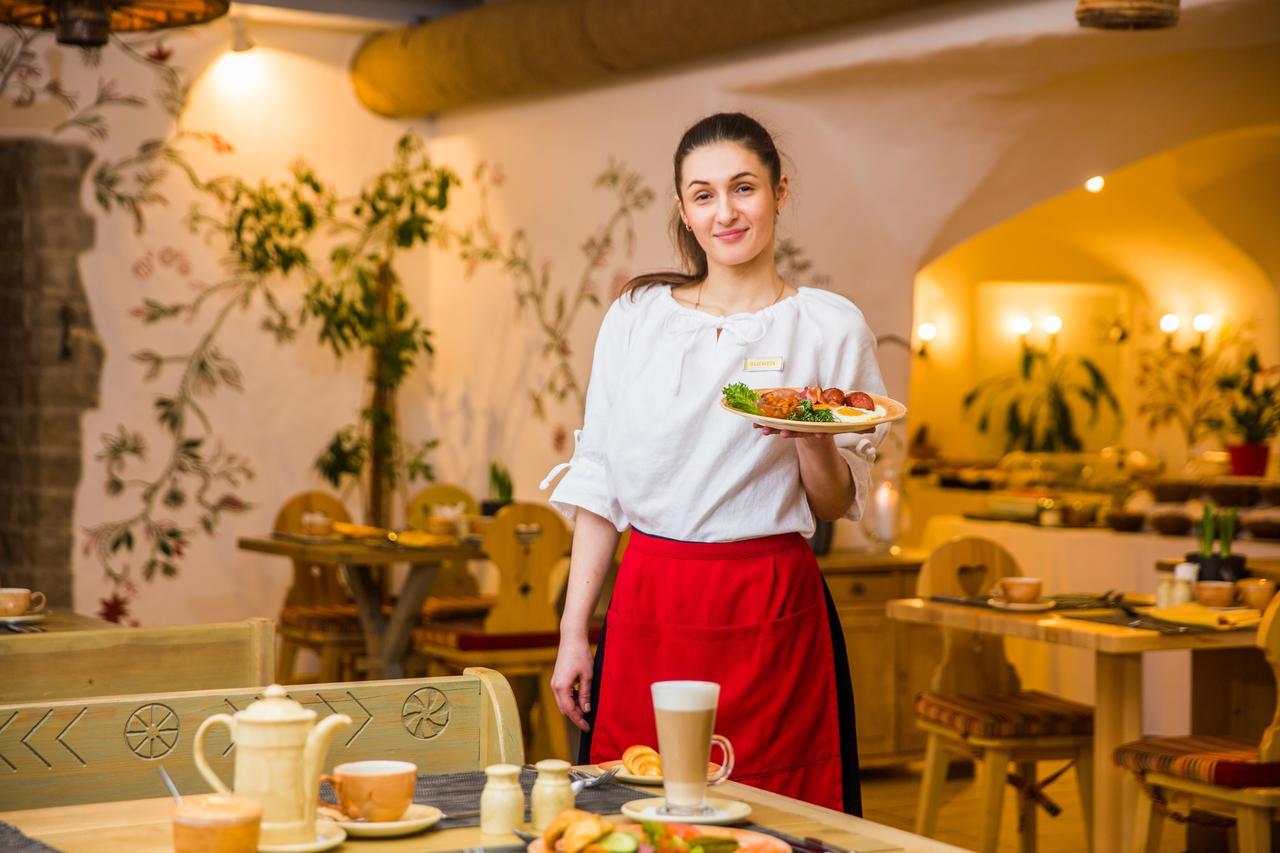 St. Petersbourg Hotel - Small Luxury Hotels Of The World Talin Exterior foto
