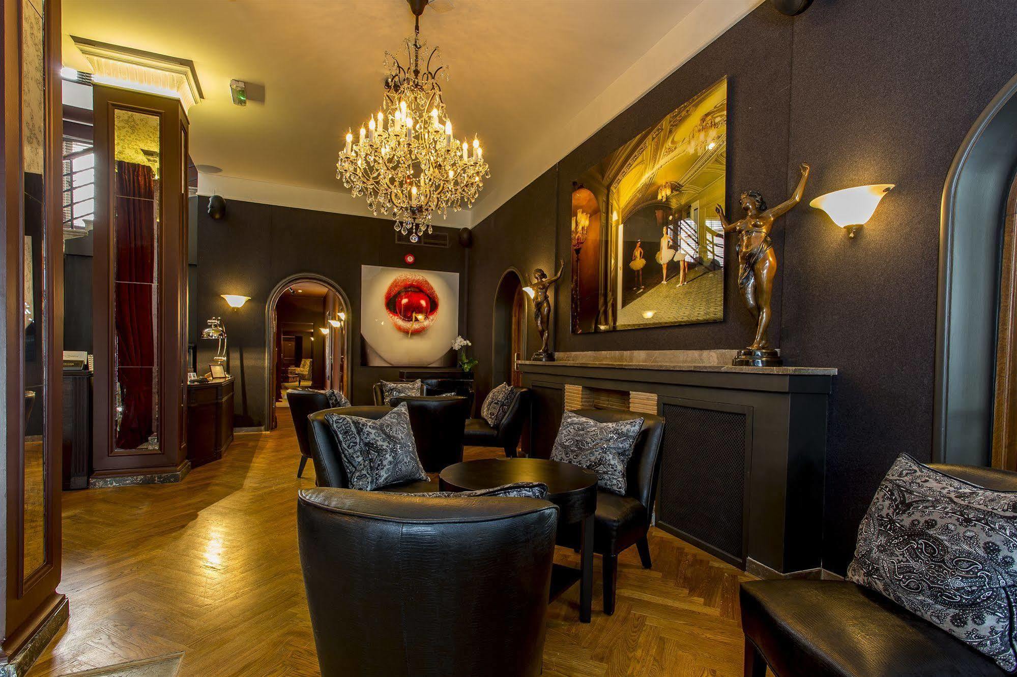 St. Petersbourg Hotel - Small Luxury Hotels Of The World Talin Exterior foto
