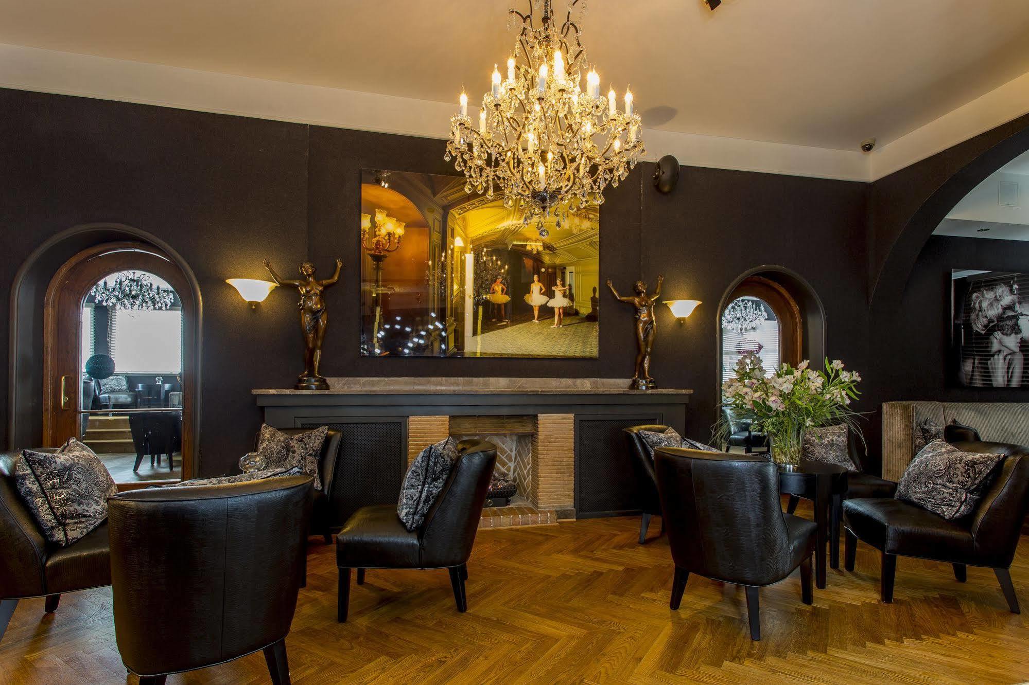 St. Petersbourg Hotel - Small Luxury Hotels Of The World Talin Exterior foto